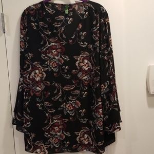 Alfani 14w black with floral print blouse